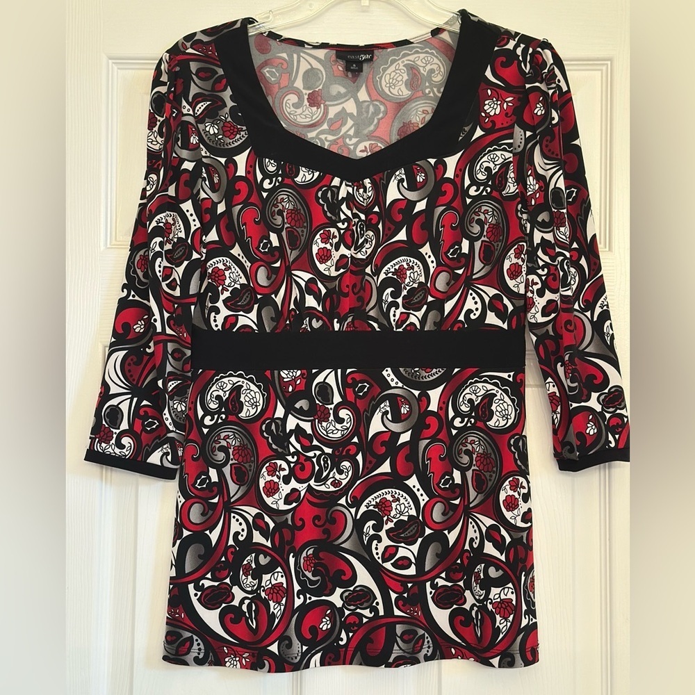 East 5th Top Women’s Sz S Red Black Babydoll Y2K Empire‎ Whimsigoth Paisley